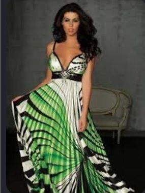 Chicas Floral With Sequence Maxi Dress